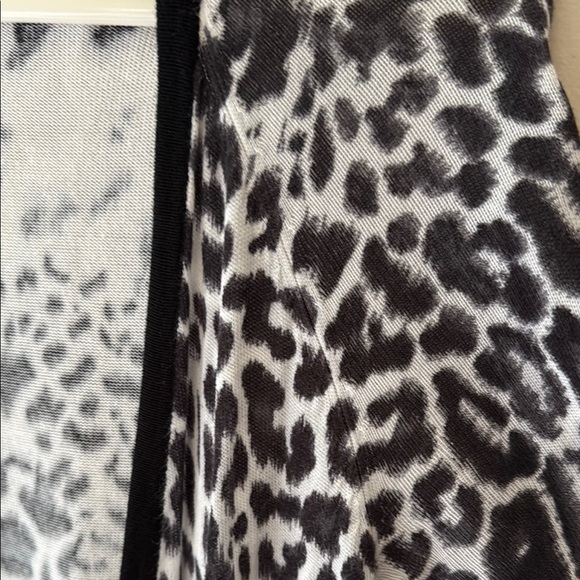 Black and White Leopard Print Women's Cardigan Sweater - Picture 3 of 8